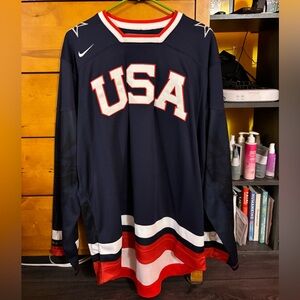 USA Hockey Jersey 2010 Olympics (Size: Medium)